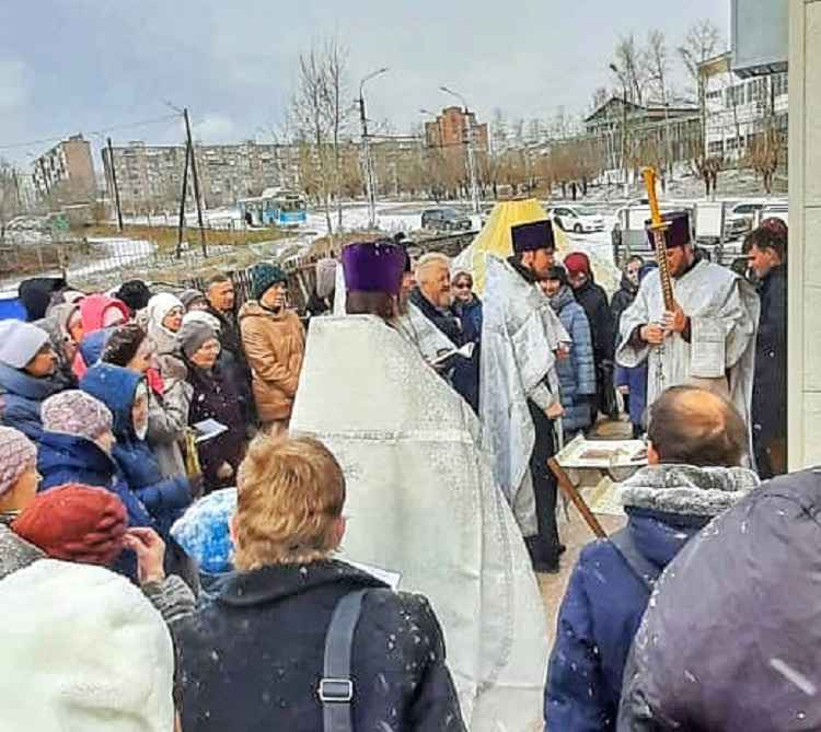 освящение купола и креста