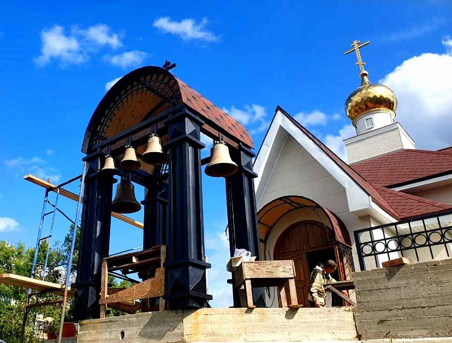 Владивосток храм на центральной площади